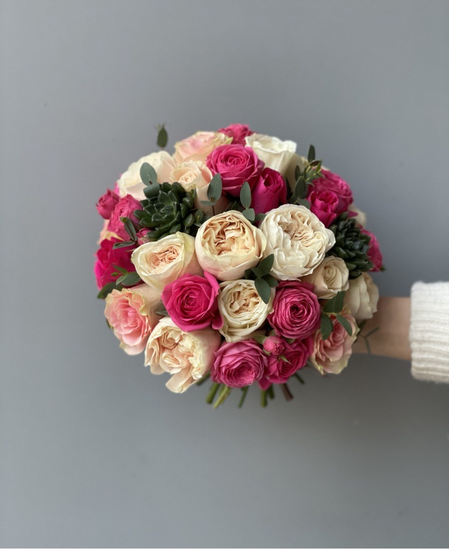 Bridal bouquet LOV 10